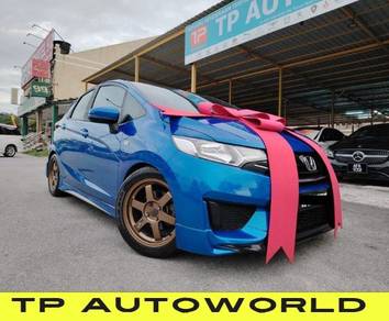 Honda Jazz in Kajang, SGR