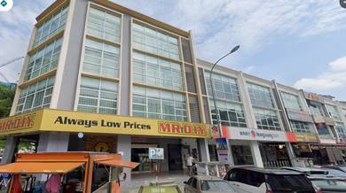 Shop lot For Sale in Seri Kembangan,SGR