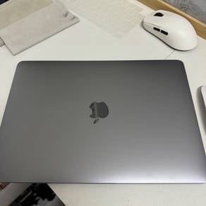 MacBook Pro 13-inch 2018 Intel Core i5 8GB 256GB