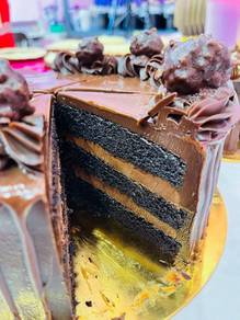 Crazy Rich Chocolate Whole Cake