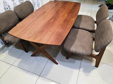 Made in Japan Nitori Dining Table Set-Like New