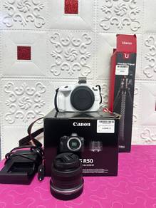 Canon EOS R50 White
