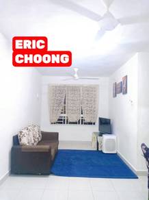 Apartment For Sale in Centrio Avenue