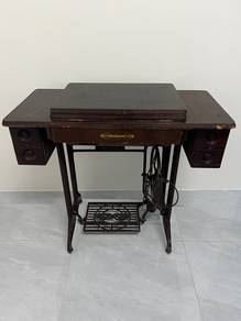 Butterfly sewing machine