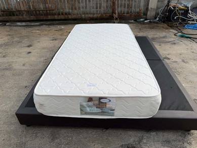 (Dreamland) 10'' Spring Coil Tilam Single Mattress
