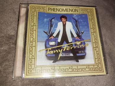 CD Tony Ferrino (Steve Coogan)- Phenomenon