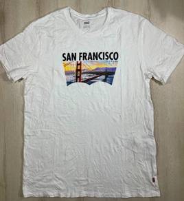 Levi’s San Francisco White Tee #AY Used