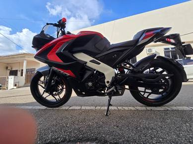 Modenas Pulsar RS200