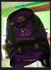 look news backpack