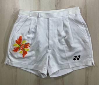 Yonex Ladies’ White Shorts #CS Used