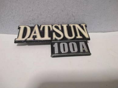 Vintage Datsun 100A Emblem