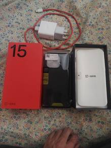 OnePlus 15 16 / 512 GB ( Global Rom)