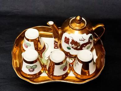 Chinese Dragon Phoenix Teapot Tray 4 Cups Tea Set