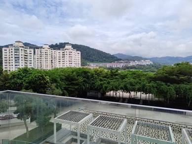 Condominium For Sale in The Clovers