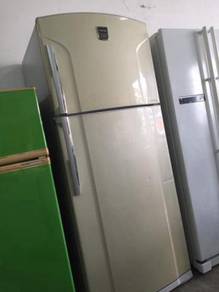 Toshiba Big fridge 2 doors Peti Sejuk Ais