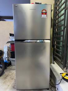 peti sejuk 2 pintu 262 liter