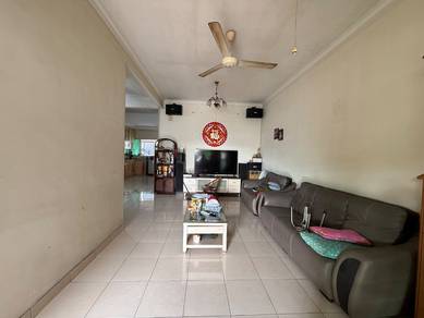 1.5-storey Terraced House For Sale in Ulu Tiram,JHR