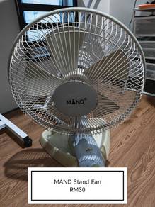 MAND STAND Fan