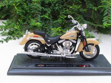 Maisto 1-18 Harley Davidson 2005 Electra Glide