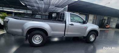 Isuzu D-Max 4X4 in Batu Caves, SGR