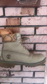 Timberland snake skin