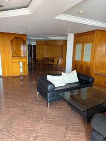 Condominium For Rent in Marina Bay Condominium