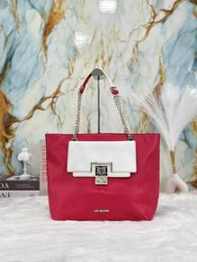 Love Moschino