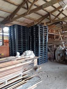 plastic pallet 45" x 45"