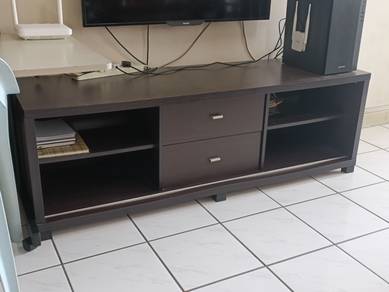 Used wooden furniture sets & TV Cabinet.