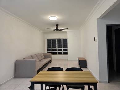 Condominium For Rent in Tiara Intan