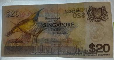 2nd Series 20 Dollar Sinagpore Banknote