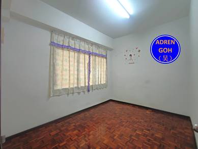 Room in Jelutong, PNG