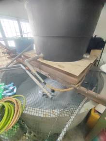 2nd Hand Fiberglass Fish Tank (Round) for SALEEE !