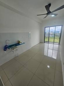 Service Residence For Rent in One Equine