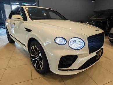 Bentley Bentayga V8 FIRST EDITION in Petaling Jaya, SGR