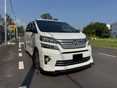 Toyota Vellfire Z in Muar, JHR