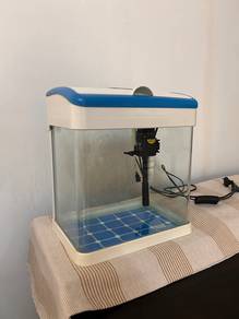 Small Aquarium with LED light and Filter