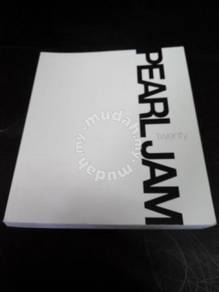 PEARL JAM - TWENTY 20 Book