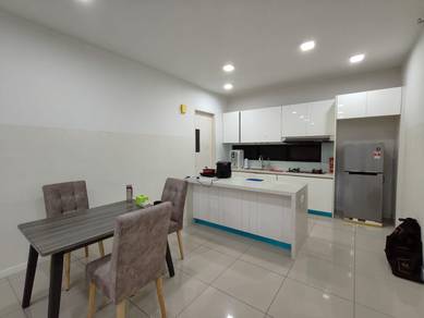 Condominium For Sale in Paragon 3