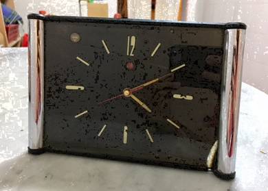 Vintage Diamond Brand Table Clock