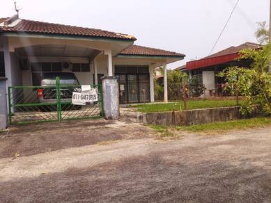 Semi-Detached House For Sale in Jasin,MLK