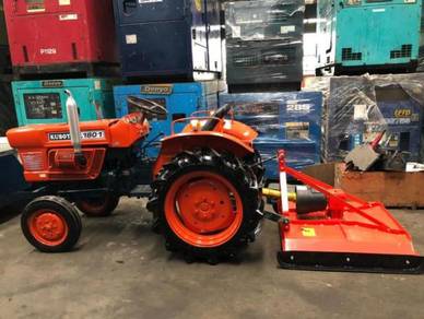 Kubota L1801 Tractor c/w new grass cutter Japan