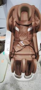 Massage Chair Almost Brand New 2mths 