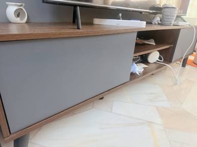 3 months used 6ft TV Cabinet, sell because moving