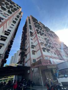 Apartment For Sale in Pinang Emas Flat