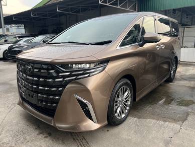 Toyota Alphard Z in KLCC, KUL
