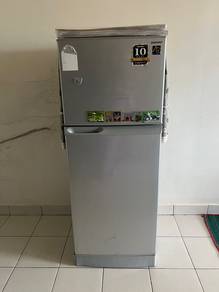 Peti Sejuk 2 pintu..