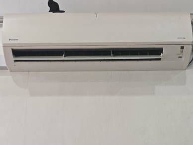 DAIKIN 2.5HP Non Inverter Air Conditioner FTV60PB