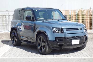 Land Rover Defender 90 P300 HSE in Klang, SGR