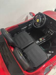 Two-seat children's electric car